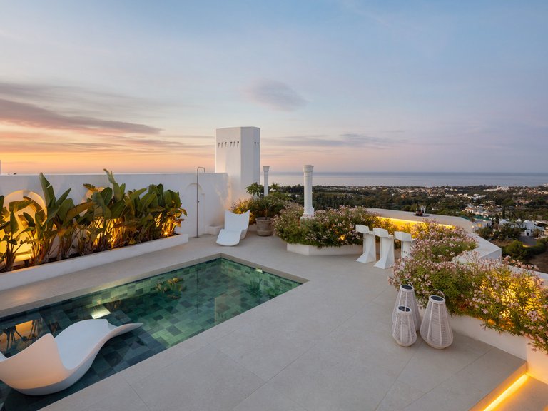 Apartment for Sale in The Golden Mile, Malaga 27