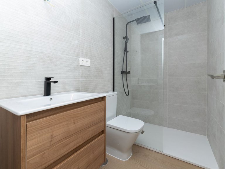 Apartment for Sale in Fuengirola, Malaga 11