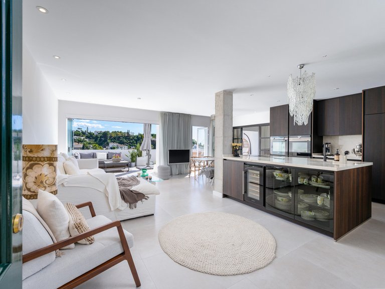 Apartment for Sale in La Quinta, Malaga 6