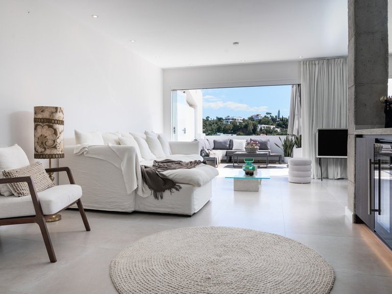 Apartment for Sale in La Quinta, Malaga 8