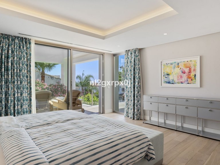 Villa for Sale in Marbella, Malaga 15