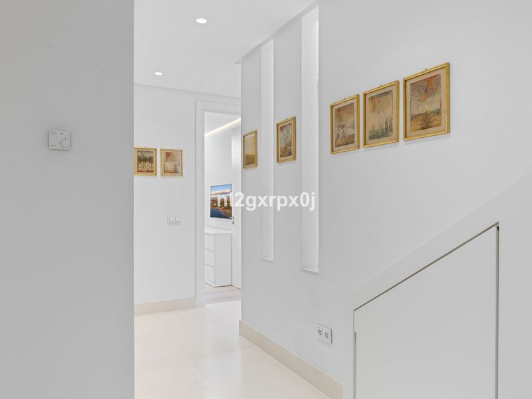 Villa for Sale in Marbella, Malaga 17