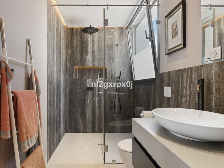 Villa for Sale in Marbella, Malaga 19