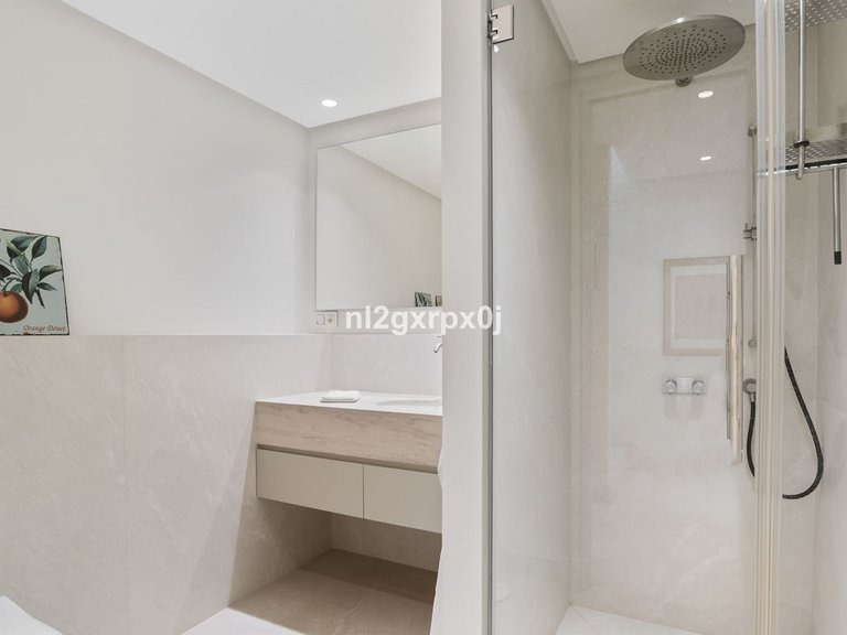 Villa for Sale in Marbella, Malaga 22