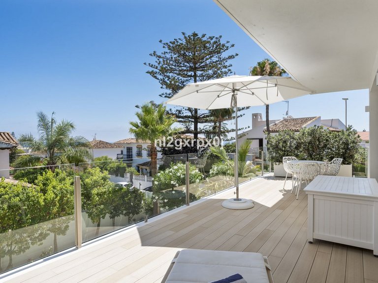Villa for Sale in Marbella, Malaga 4