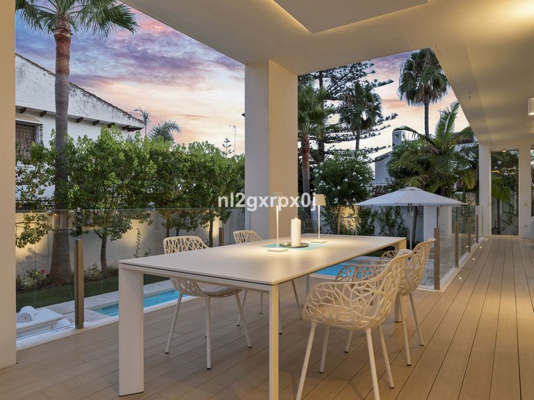 Villa for Sale in Marbella, Malaga 44