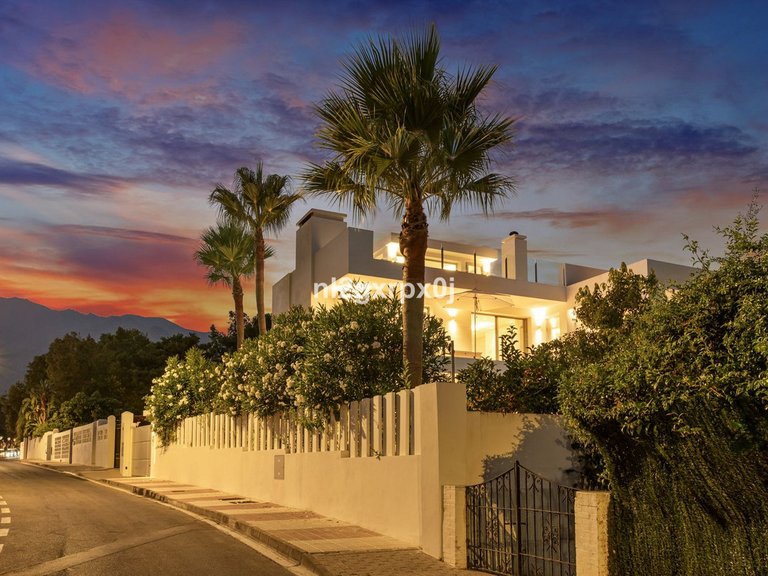 Villa for Sale in Marbella, Malaga 46