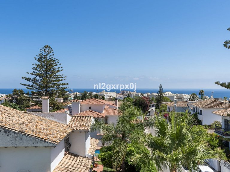 Villa for Sale in Marbella, Malaga 5