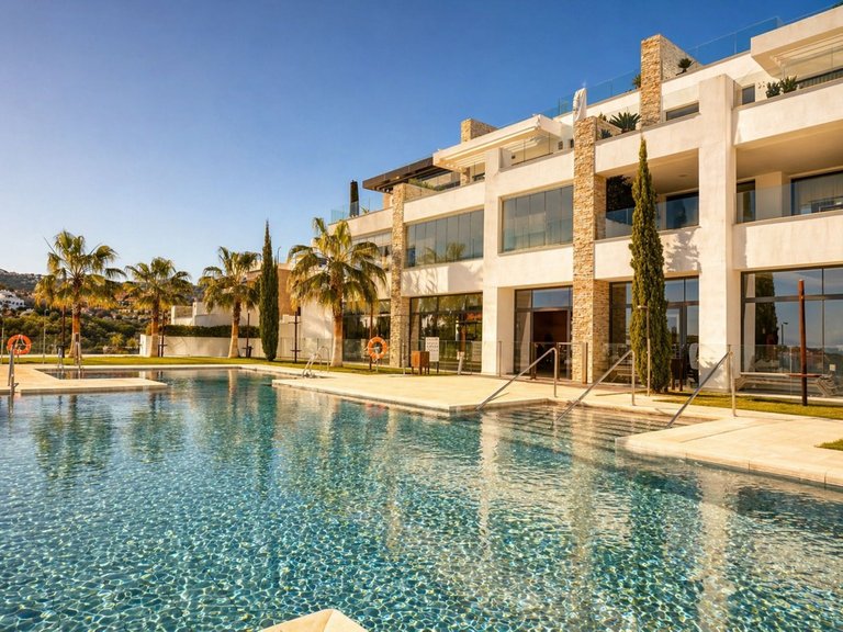Apartment for Sale in Cabopino, Malaga 34