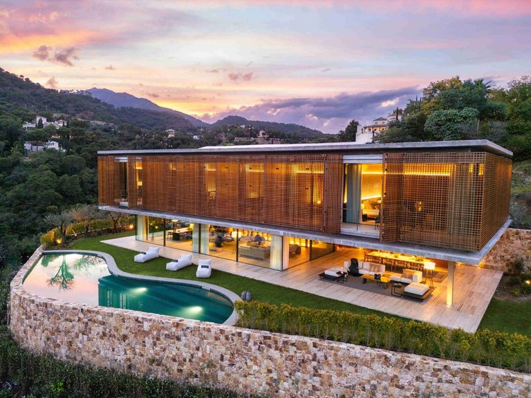 Villa for Sale in Benahavís, Malaga 1