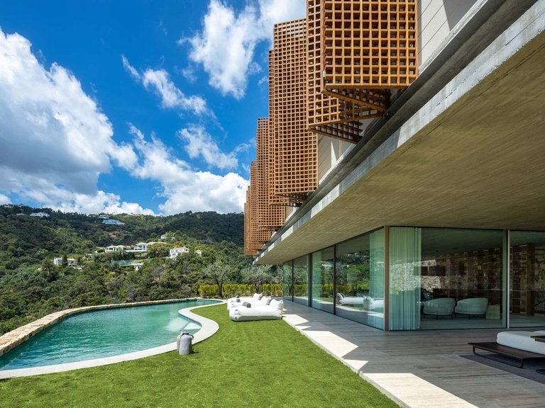 Villa for Sale in Benahavís, Malaga 16