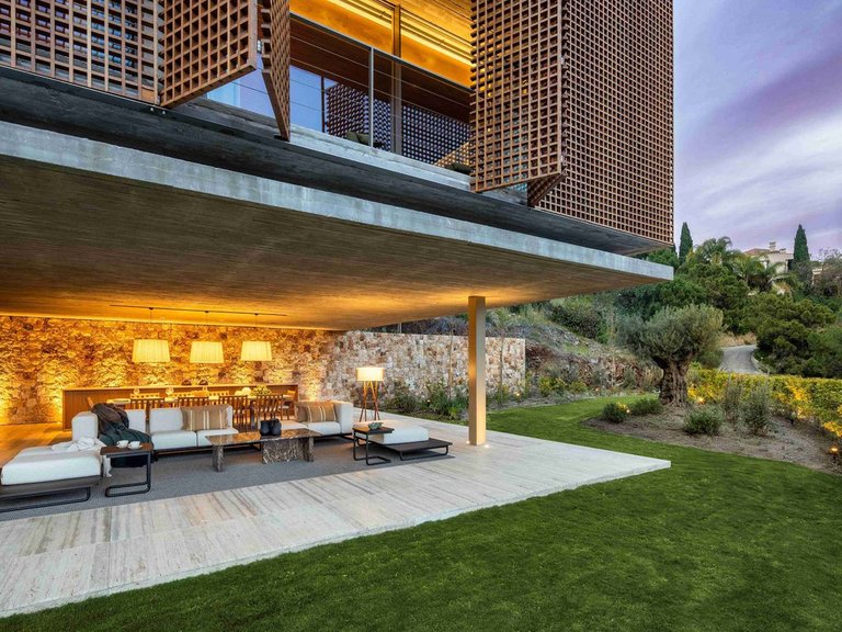Villa for Sale in Benahavís, Malaga 17