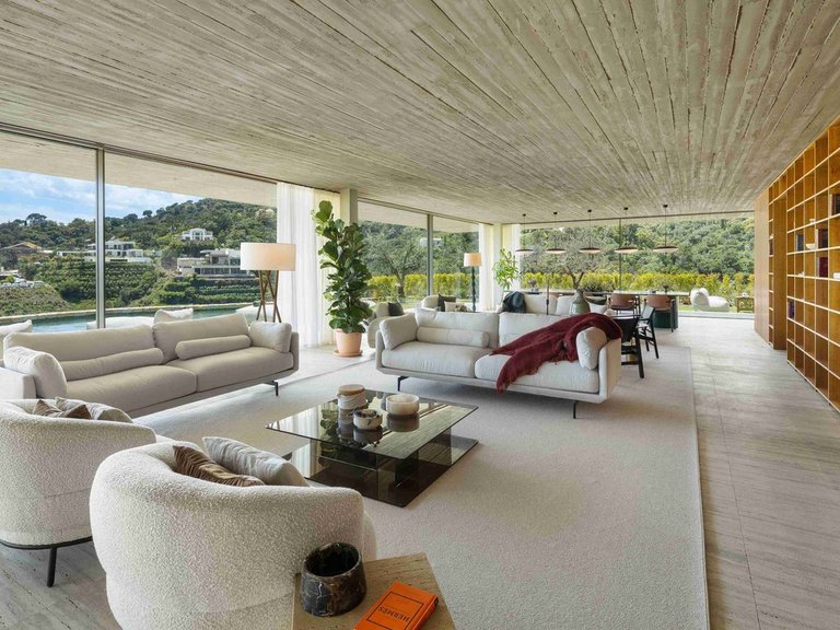 Villa for Sale in Benahavís, Malaga 2