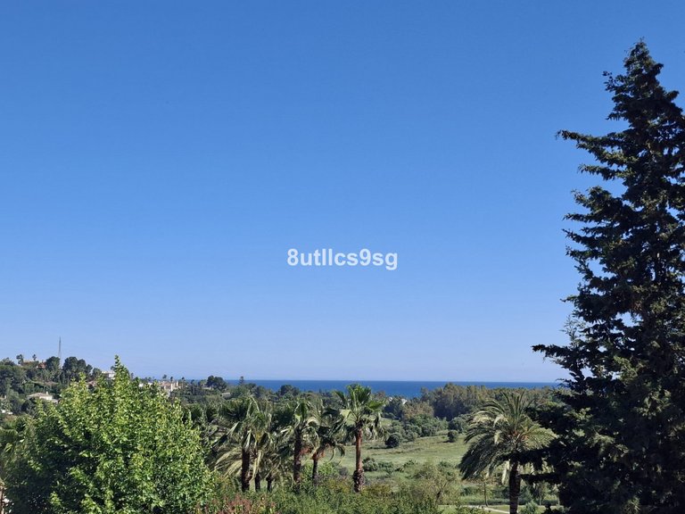 Apartment for Sale in Benahavís, Malaga 1