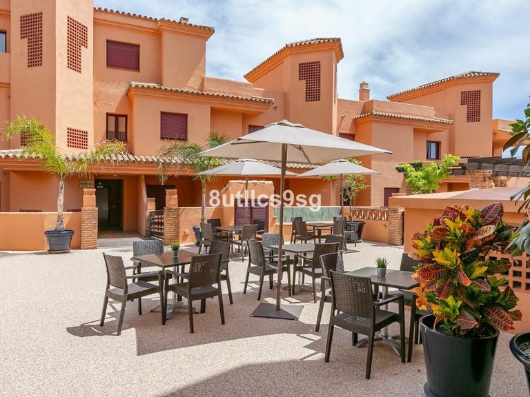 Apartment for Sale in Benahavís, Malaga 44