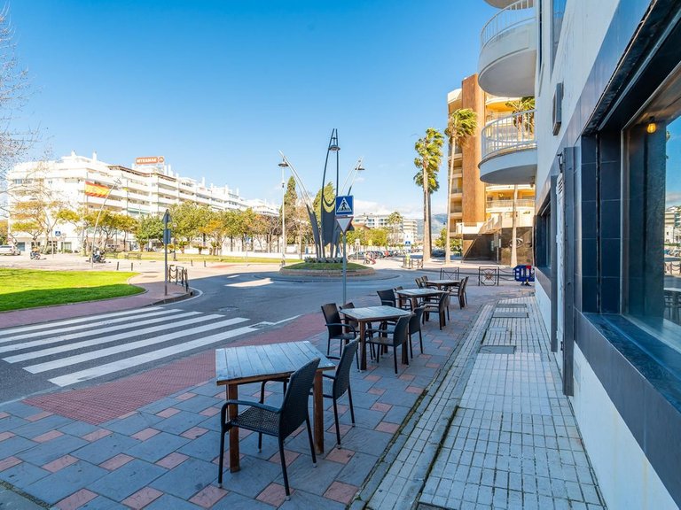 Commercial for Sale in Fuengirola, Malaga 25