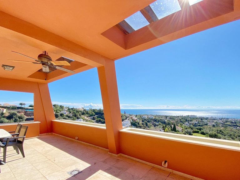 Apartment for Sale in El Rosario, Malaga 1
