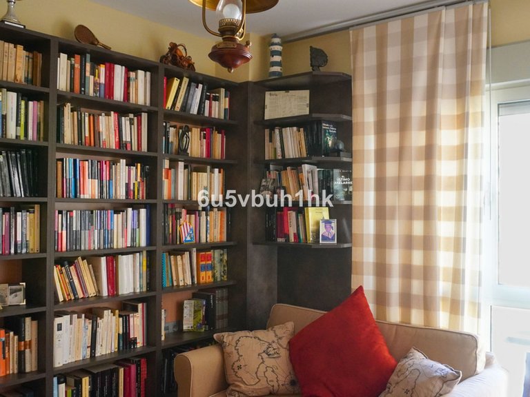 Villa for Sale in Málaga, Malaga 11