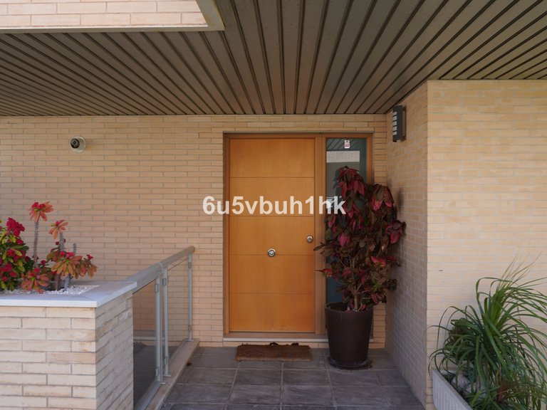 Villa for Sale in Málaga, Malaga 25