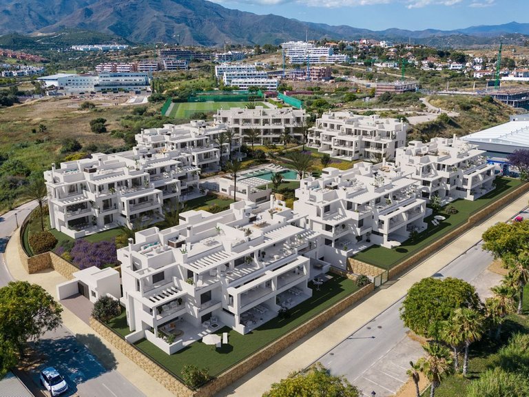 Penthouse for Sale in Costa del Sol Estepona, Malaga 1
