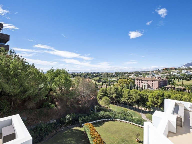 Apartment for Sale in Los Flamingos, Malaga 19