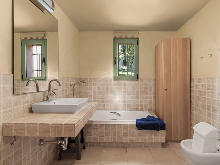 Apartment for Sale in Los Flamingos, Malaga 12