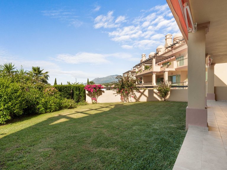 Apartment for Sale in Los Flamingos, Malaga 2