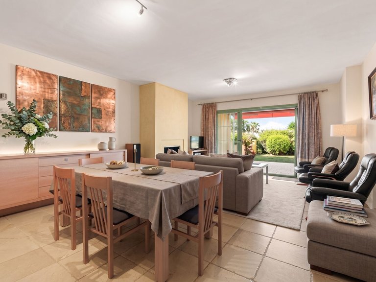 Apartment for Sale in Los Flamingos, Malaga 4