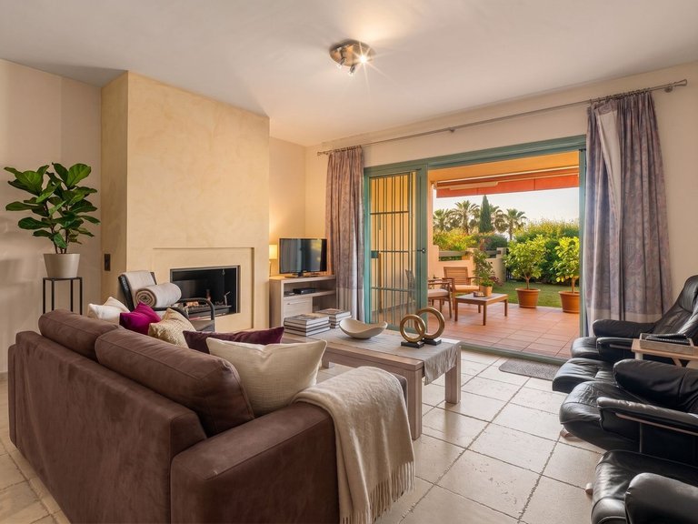 Apartment for Sale in Los Flamingos, Malaga 5