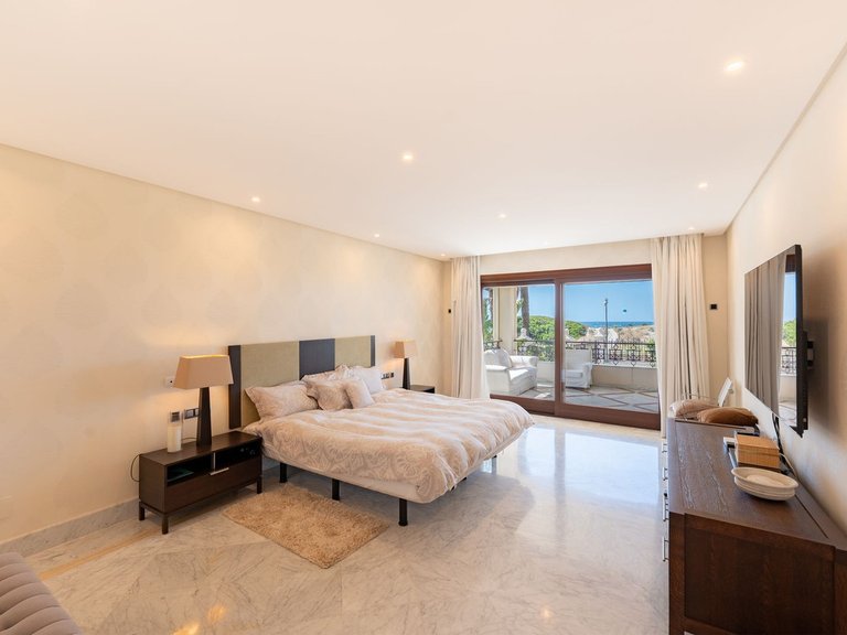 Apartment for Sale in Los Monteros, Malaga 7
