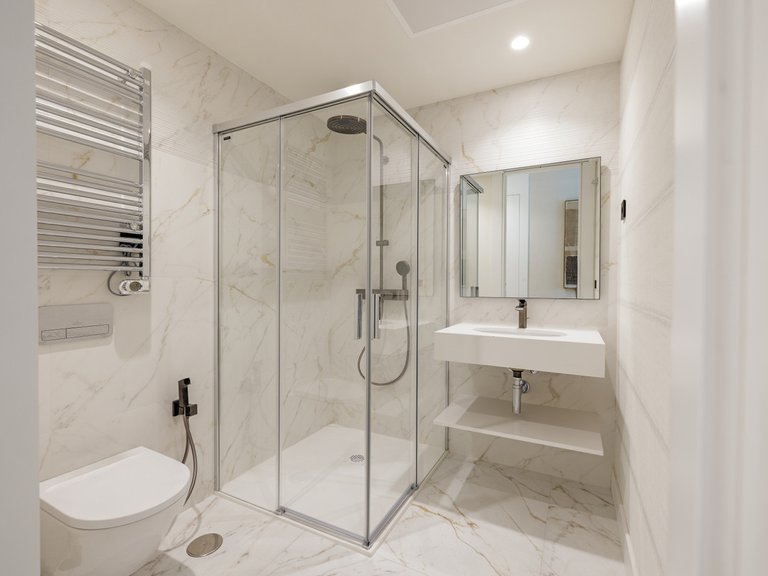Apartment for Sale in New Golden Mile, Malaga 11