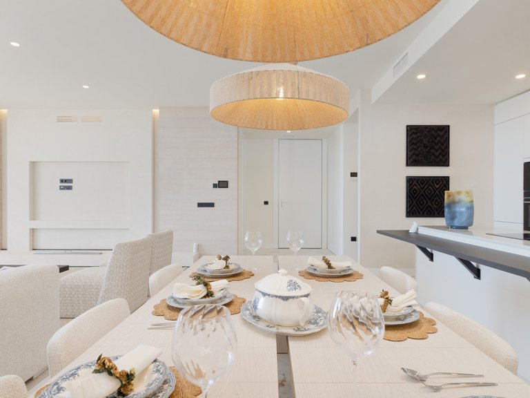 Apartment for Sale in New Golden Mile, Malaga 12