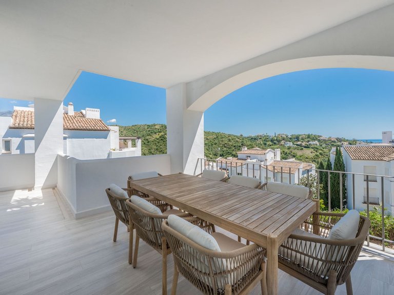 Apartment for Sale in Benahavís, Malaga 1