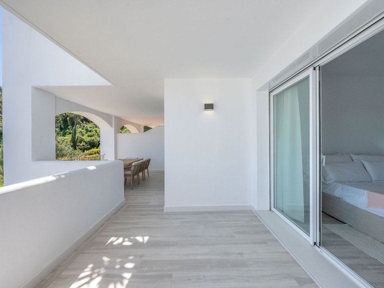 Apartment for Sale in Benahavís, Malaga 32