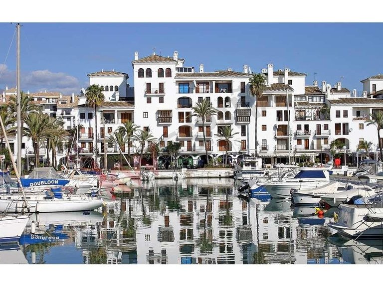 Apartment for Sale in La Duquesa, Malaga 29