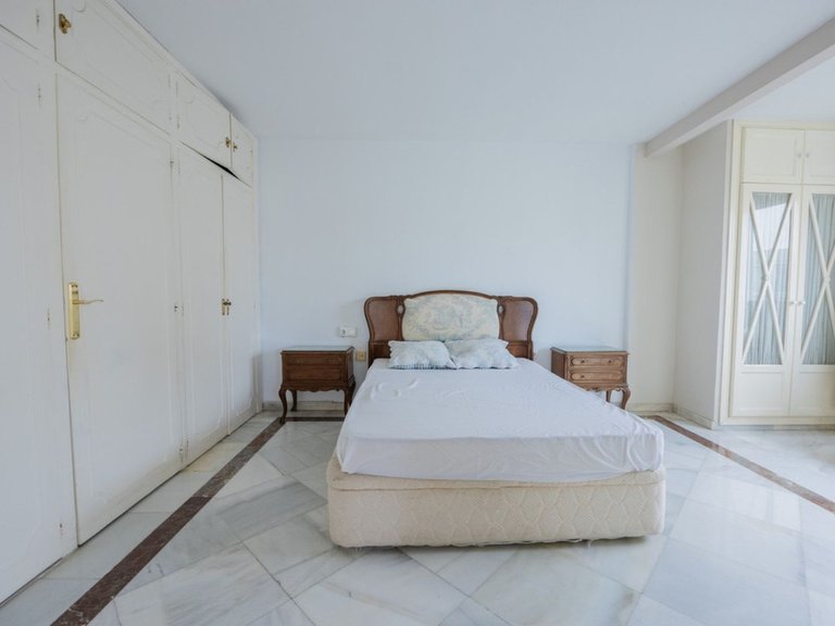 Apartment for Sale in Marbella, Malaga 10