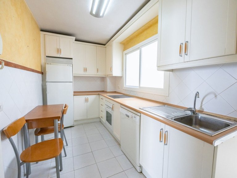 Apartment for Sale in Marbella, Malaga 27