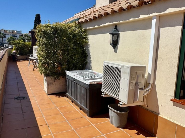 Apartment for Sale in Fuengirola, Malaga 40