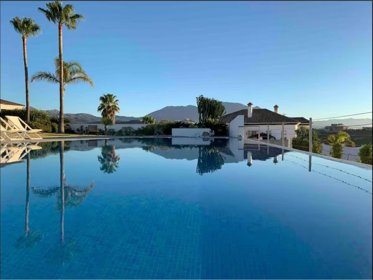 Villa for Sale in Manilva, Malaga 2