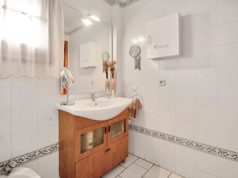 Apartment for Sale in Benahavís, Malaga 10