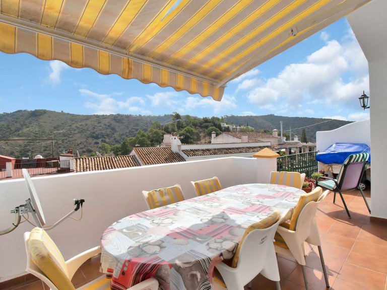 Apartment for Sale in Benahavís, Malaga 6