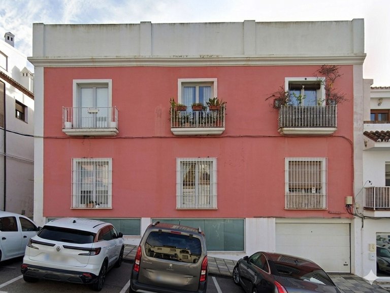 Apartment for Sale in Pueblo Nuevo De Guadiaro, Cadiz 1