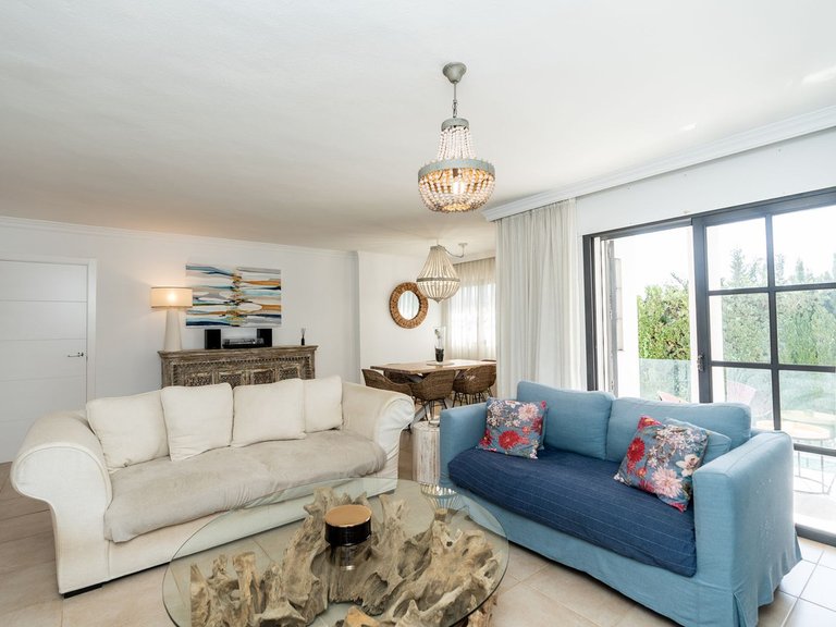 Villa for Sale in El Paraiso, Malaga 46