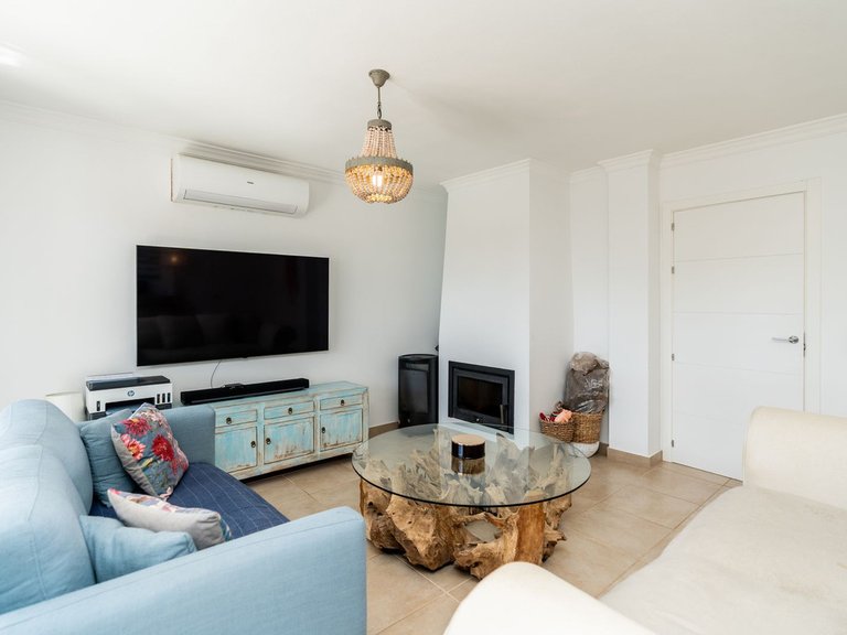 Villa for Sale in El Paraiso, Malaga 48