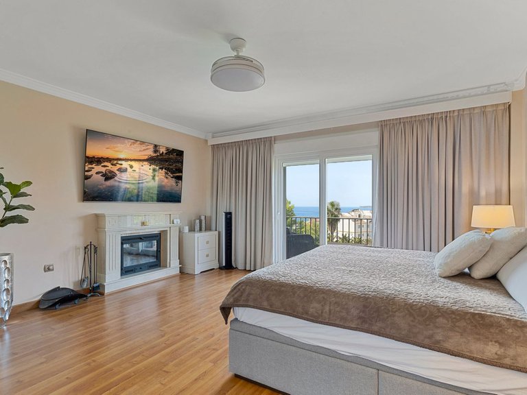 Villa for Sale in Benalmadena Costa, Malaga 21