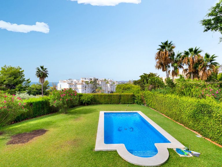 Villa for Sale in Benalmadena Costa, Malaga 5