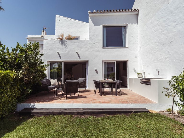 Town House for Sale in Nueva Andalucía, Malaga 9