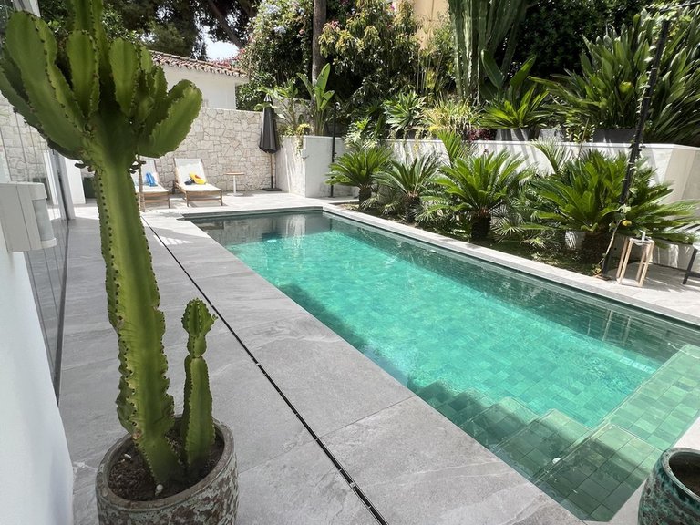 Villa for Sale in Nueva Andalucía, Malaga 1