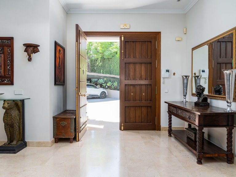 Villa for Sale in Marbella, Malaga 3