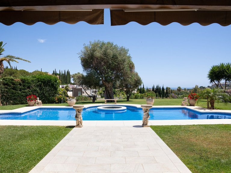 Villa for Sale in Marbella, Malaga 34